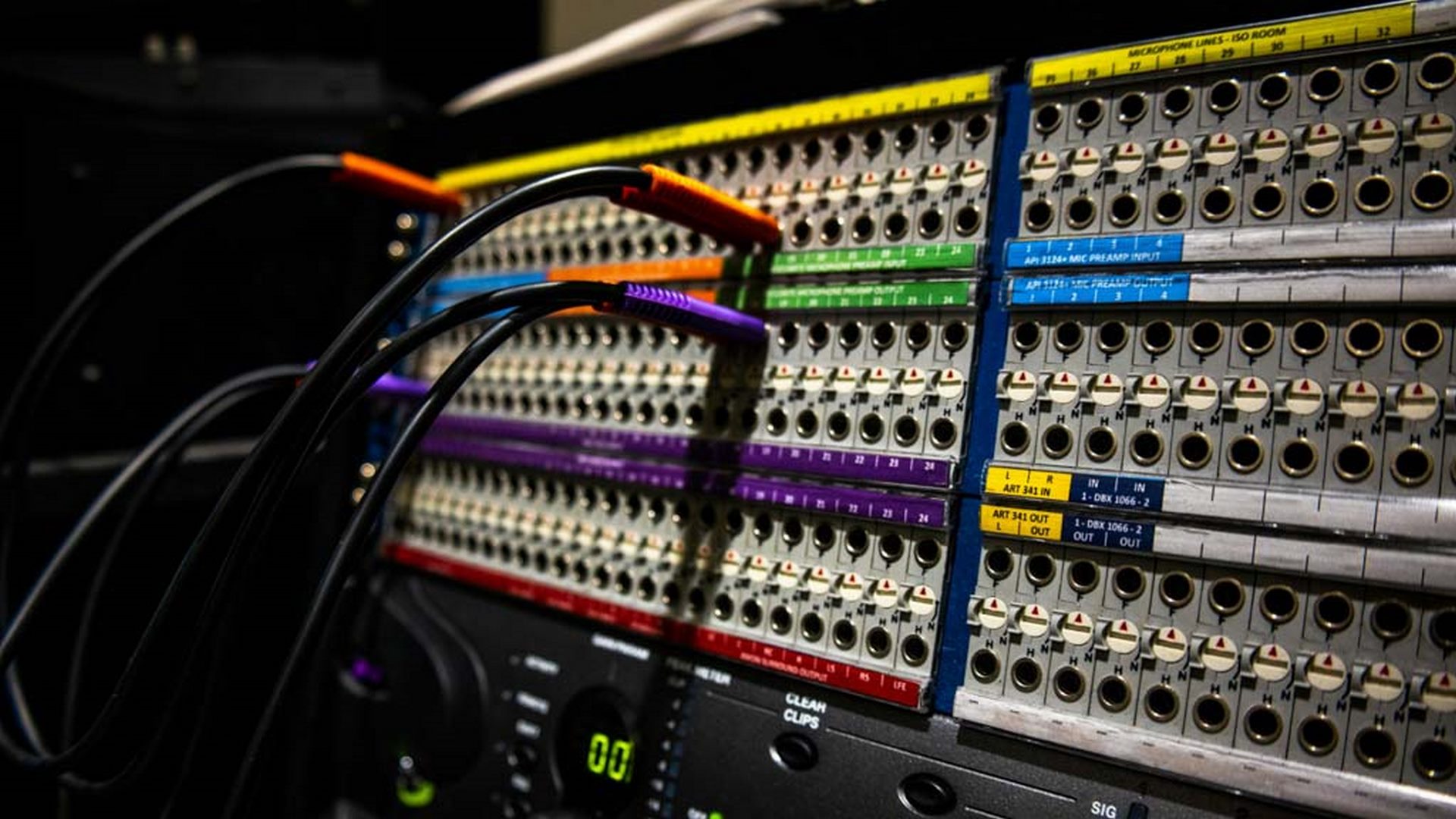 Natural Voices for a Global News Podcast